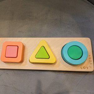 Lovevery Geo shaped puzzle | The Realist Play Kit | 19, 20, 21m